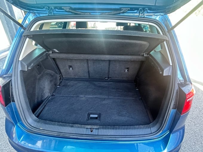 2025 Volkswagen Golf Sv