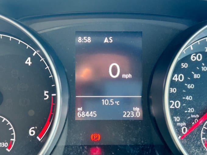 2025 Volkswagen Golf Sv