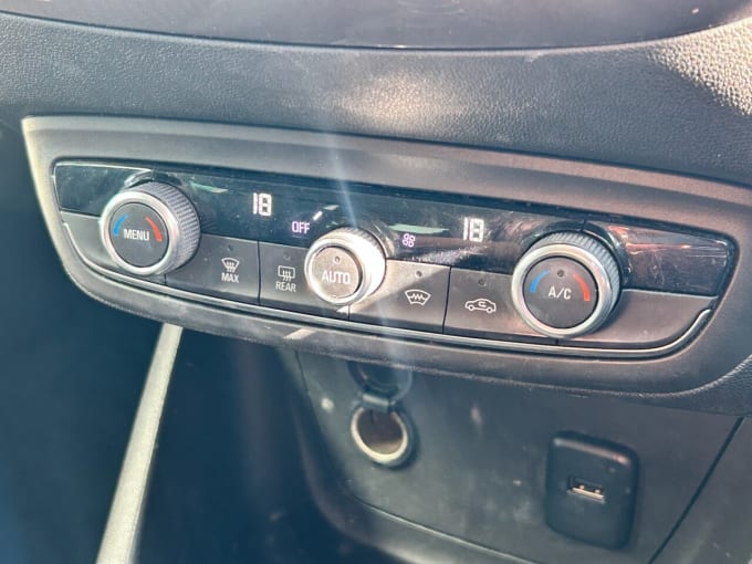 2025 Vauxhall Crossland X