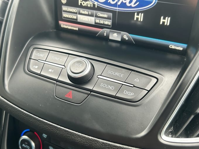 2025 Ford C-max