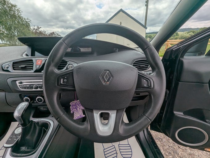 2011 Renault Scenic