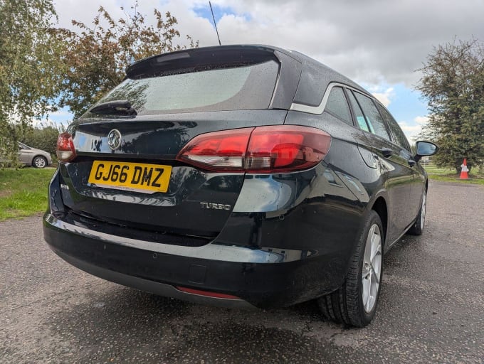 2016 Vauxhall Astra
