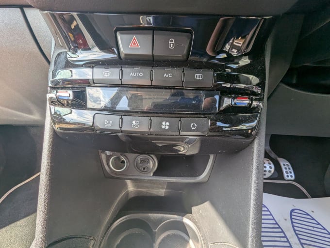 2014 Peugeot 208