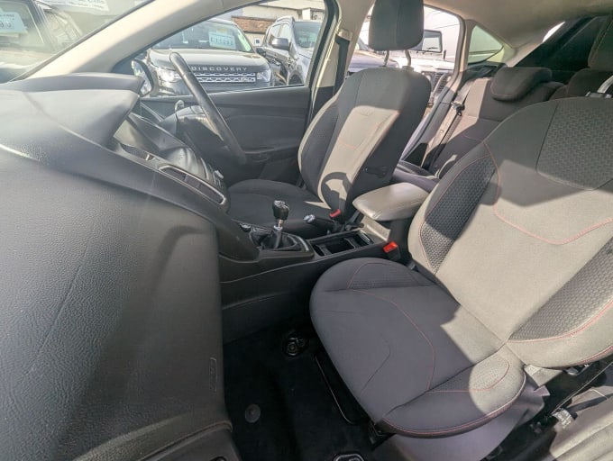 2016 Ford Focus