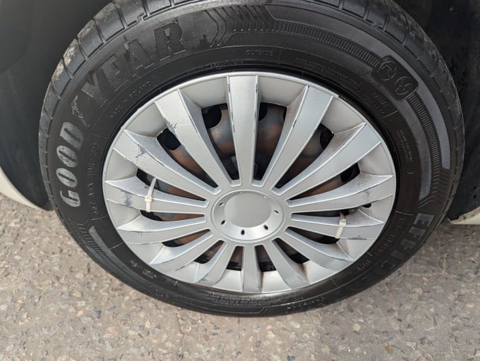2013 Ford Ka