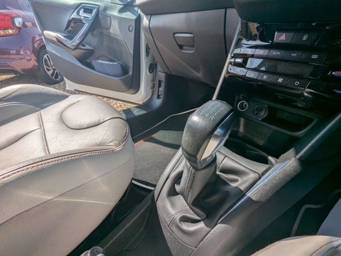 2014 Peugeot 208