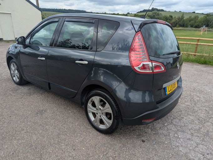 2011 Renault Scenic