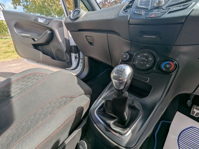 2017 Ford Fiesta
