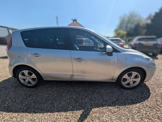 2011 Renault Scenic