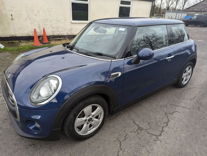 2016 Mini Hatch