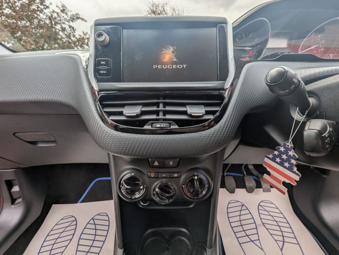 2015 Peugeot 208