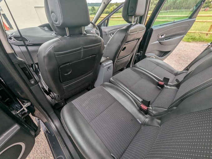 2011 Renault Scenic