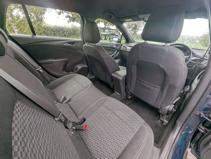 2016 Vauxhall Astra