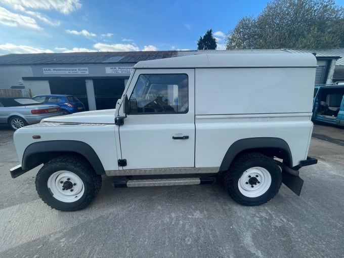 2006 Land Rover Defender 90