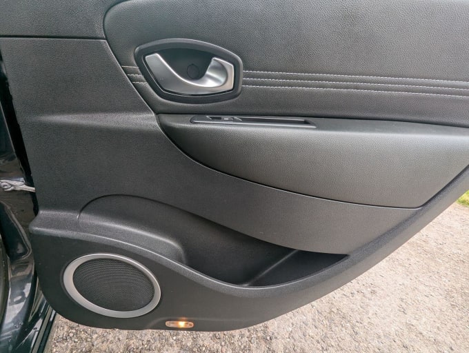 2011 Renault Scenic