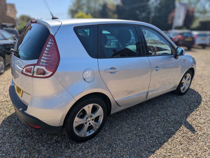2011 Renault Scenic
