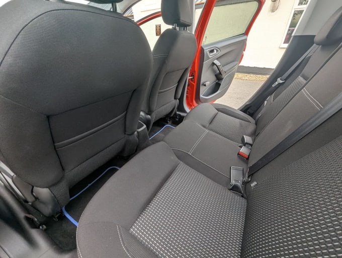 2015 Peugeot 208