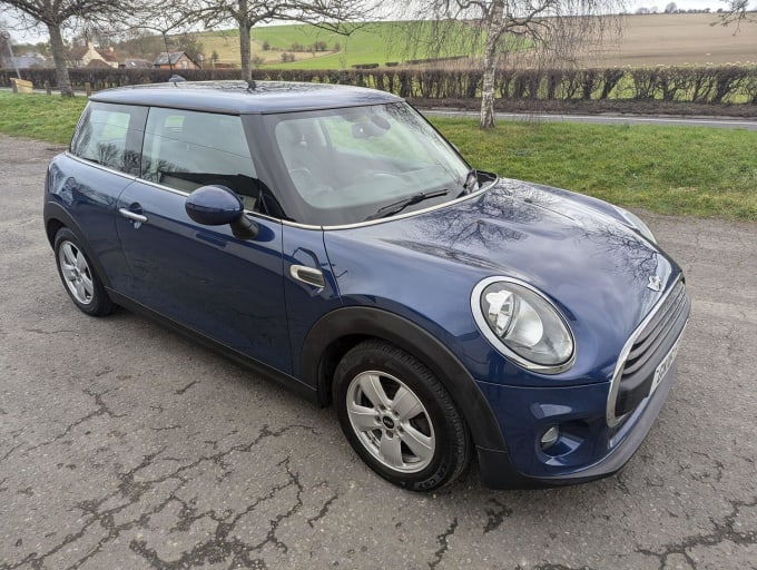 2016 Mini Hatch