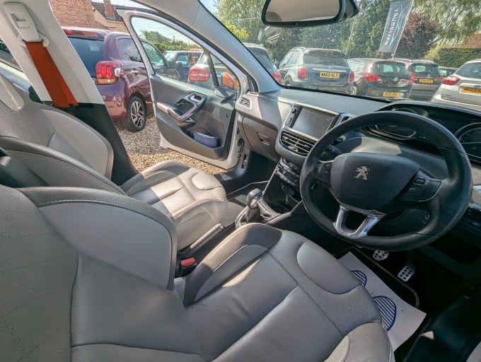 2014 Peugeot 208