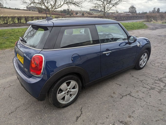 2016 Mini Hatch