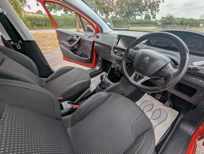 2015 Peugeot 208