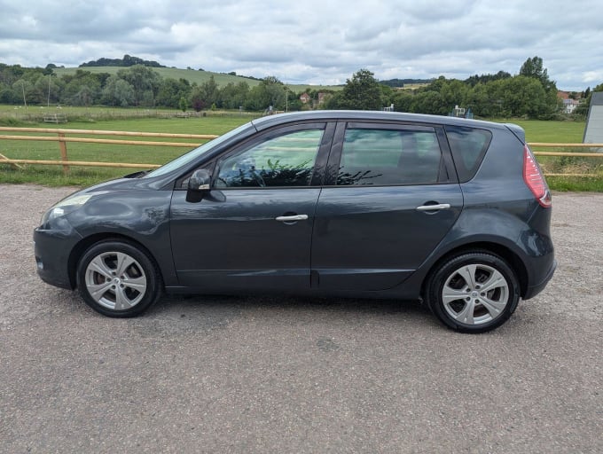 2011 Renault Scenic
