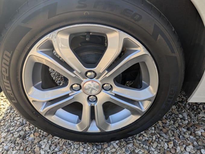 2014 Peugeot 208