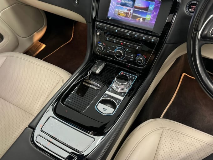 2024 Jaguar Xj