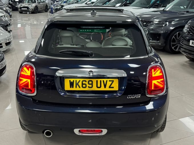 2025 Mini Hatch