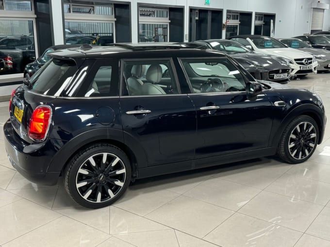 2025 Mini Hatch