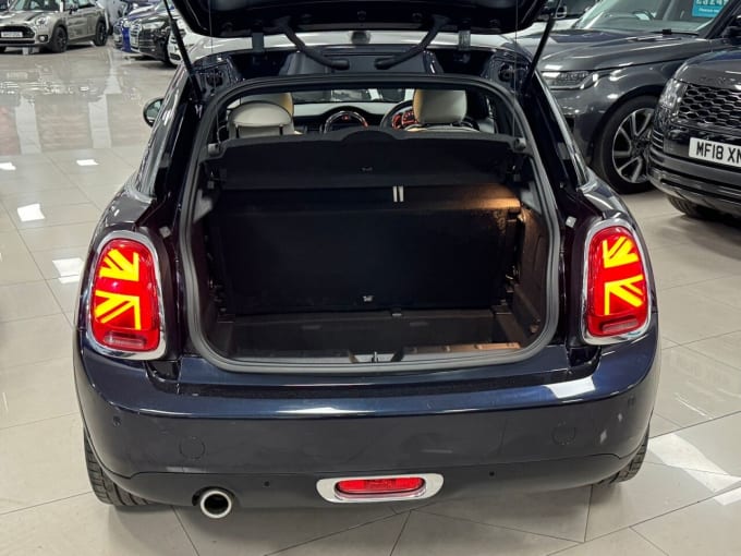 2025 Mini Hatch