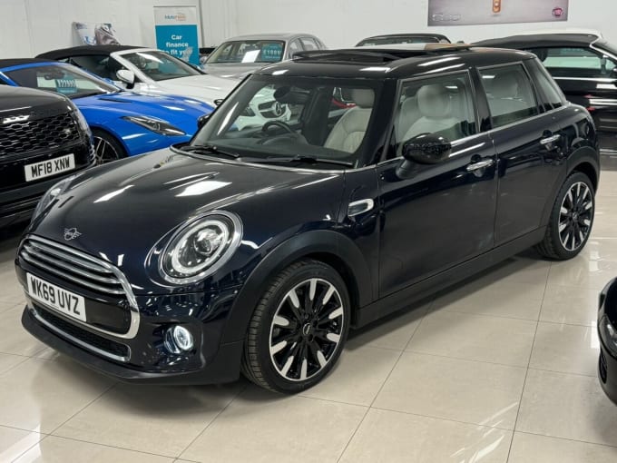 2025 Mini Hatch