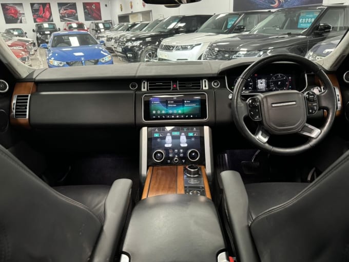 2025 Land Rover Range Rover