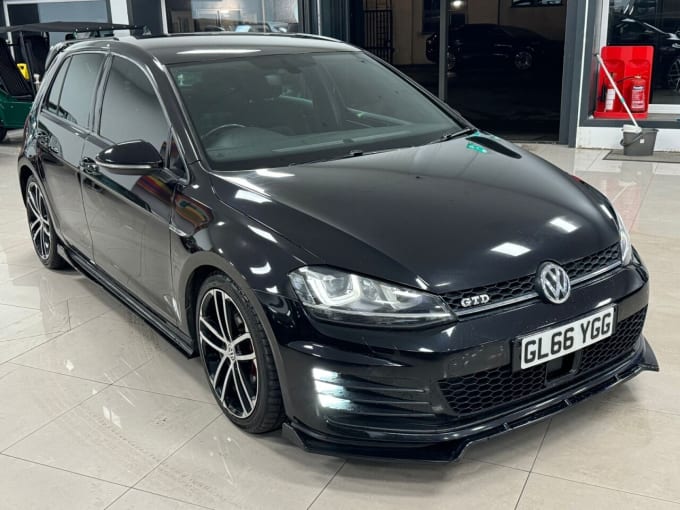 2025 Volkswagen Golf