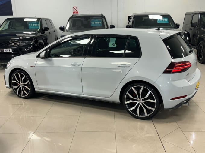 2025 Volkswagen Golf