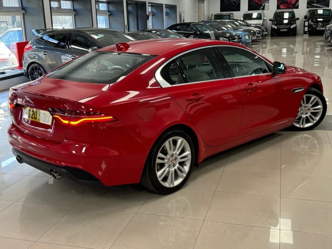 2025 Jaguar Xe