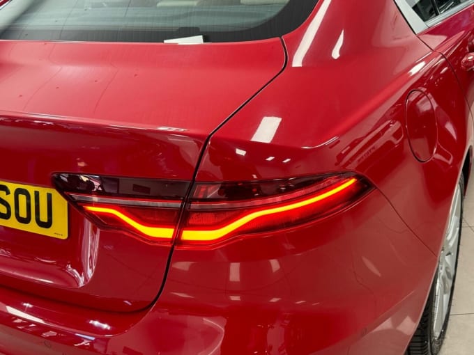 2025 Jaguar Xe