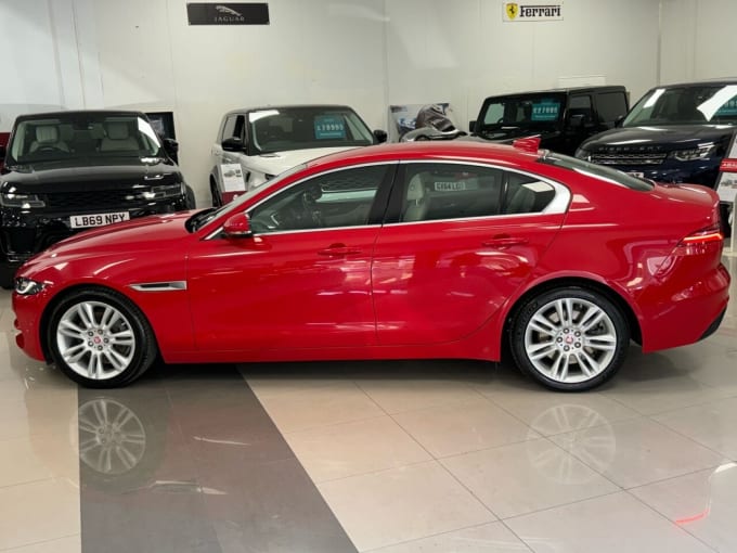 2025 Jaguar Xe