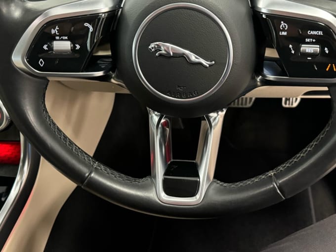2025 Jaguar Xe