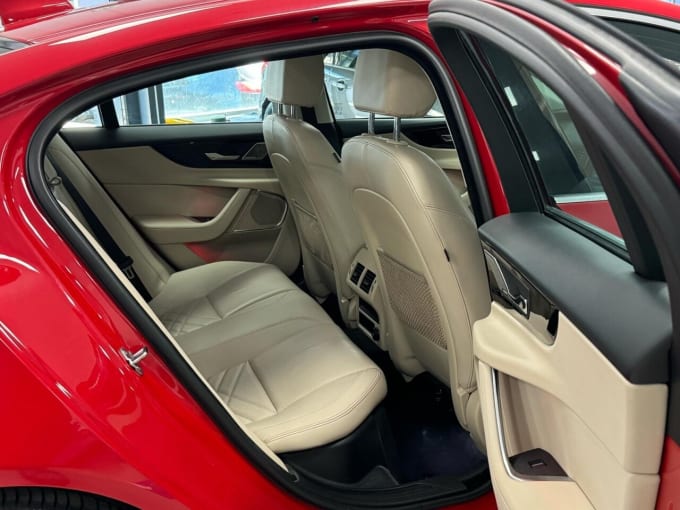 2025 Jaguar Xe