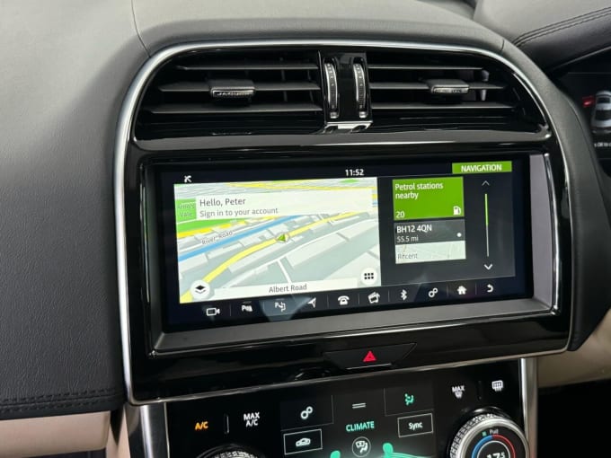 2025 Jaguar Xe