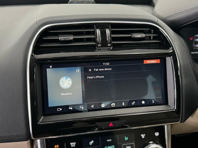 2025 Jaguar Xe
