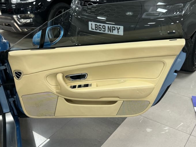 2025 Bentley Continental