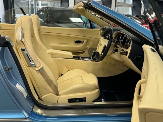 2025 Bentley Continental