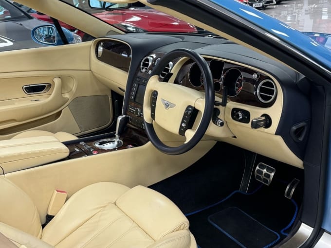 2025 Bentley Continental