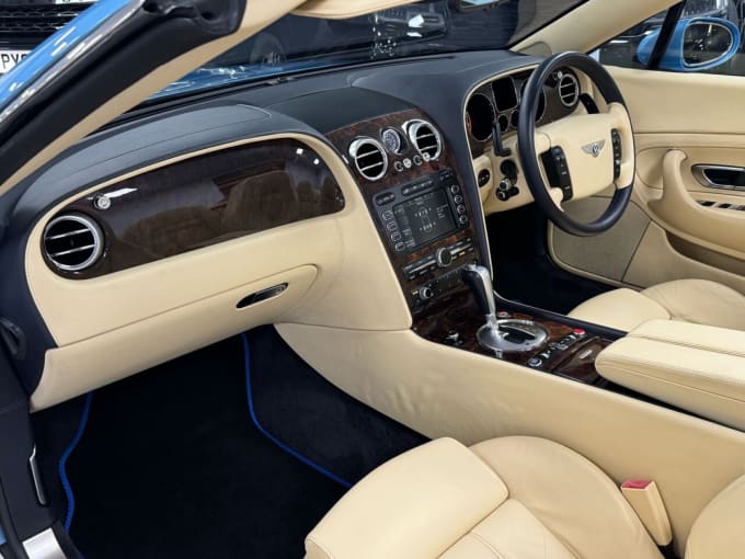 2025 Bentley Continental