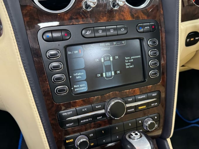 2025 Bentley Continental