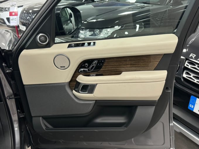 2025 Land Rover Range Rover