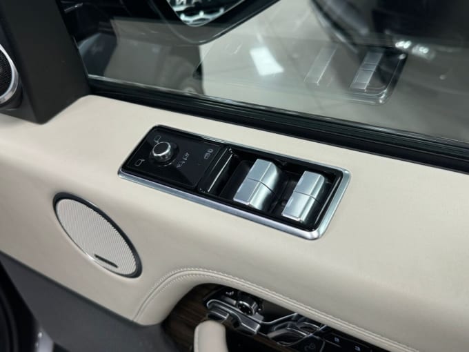 2025 Land Rover Range Rover