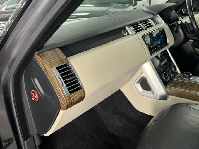 2025 Land Rover Range Rover